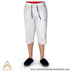<p>Capri / Bermuda for Men</p>